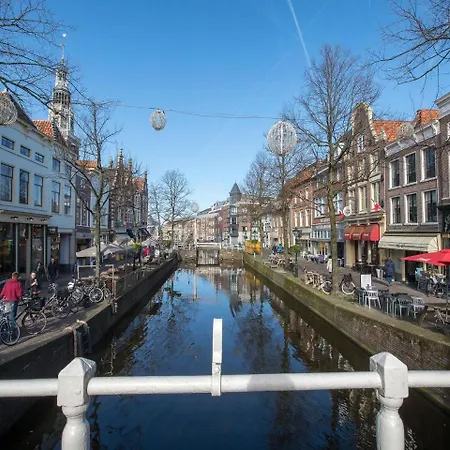 Aan De Gracht 아파트
